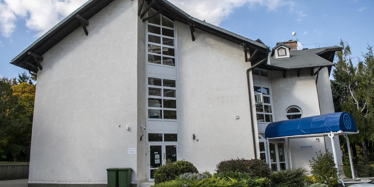 Semjén Zsolt azt sugallta, törvénysértő gyakorlat zajlik az intézetben