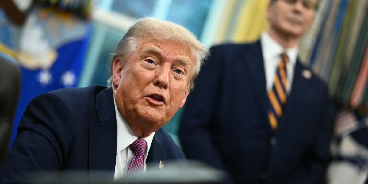 Donald Trump és Scott Bessent 2025. szeptember 5-én a Fehér Házban