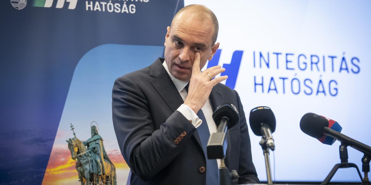 Biró Ferenc felmentését a bíróságon kellett volna kezdeményezni