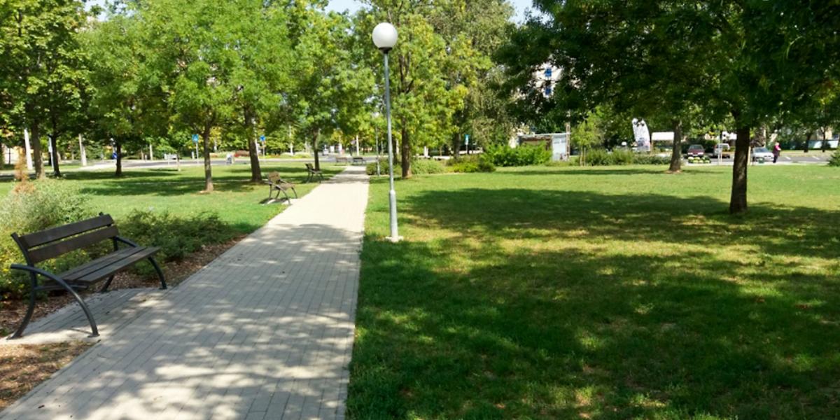 A veszprémi Barátság park - korábbi felvétel 