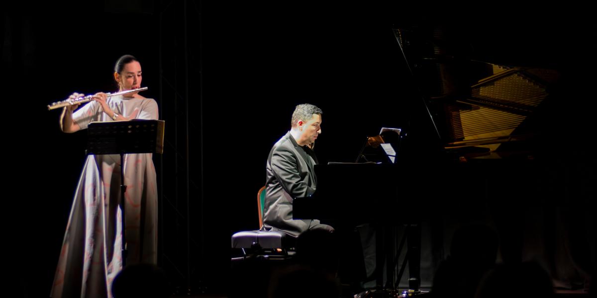 Győri Noémi Balog József társaságában a londoni Liszt Intézetben