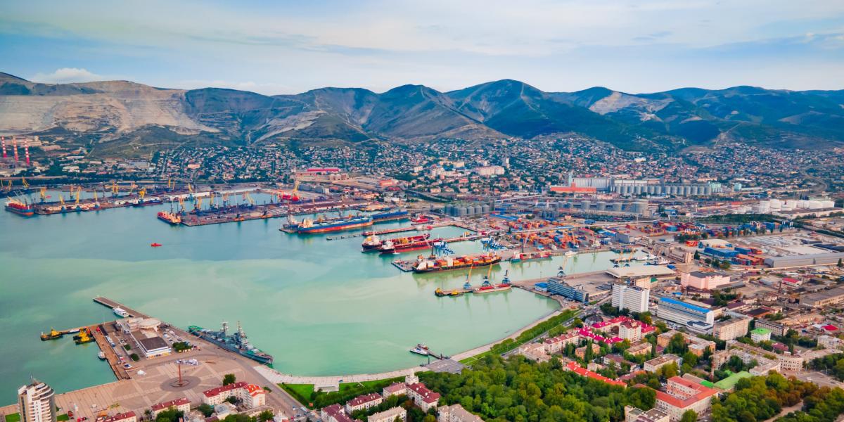 Oroszország, Novorosszijszk fekete-tengeri kikötő