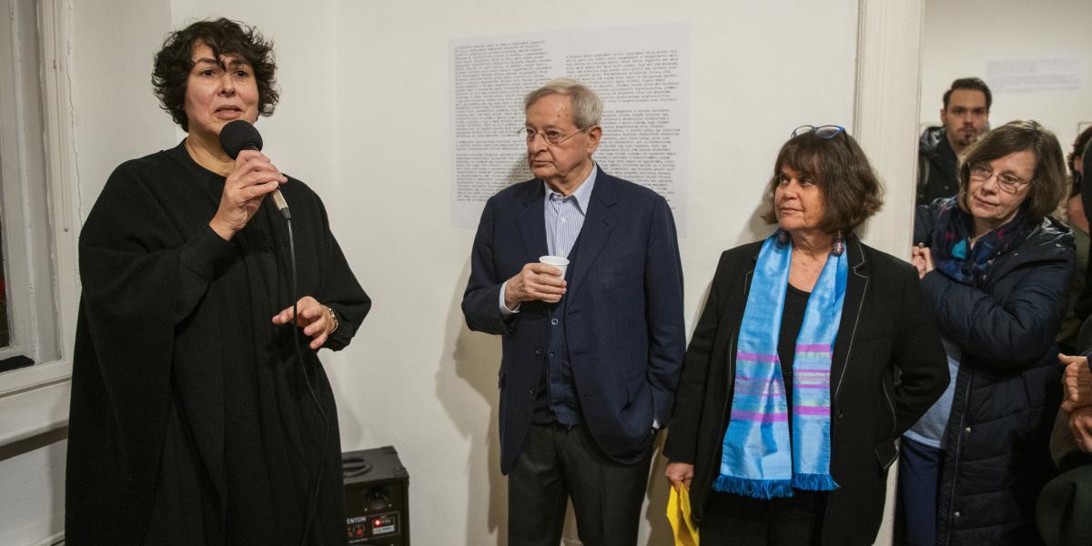 Rajk Judit és Nádas Péter. A helyszín maga is bizonyíték, Rajk László műteremként használta 2019-ben bekövetkezett haláláig