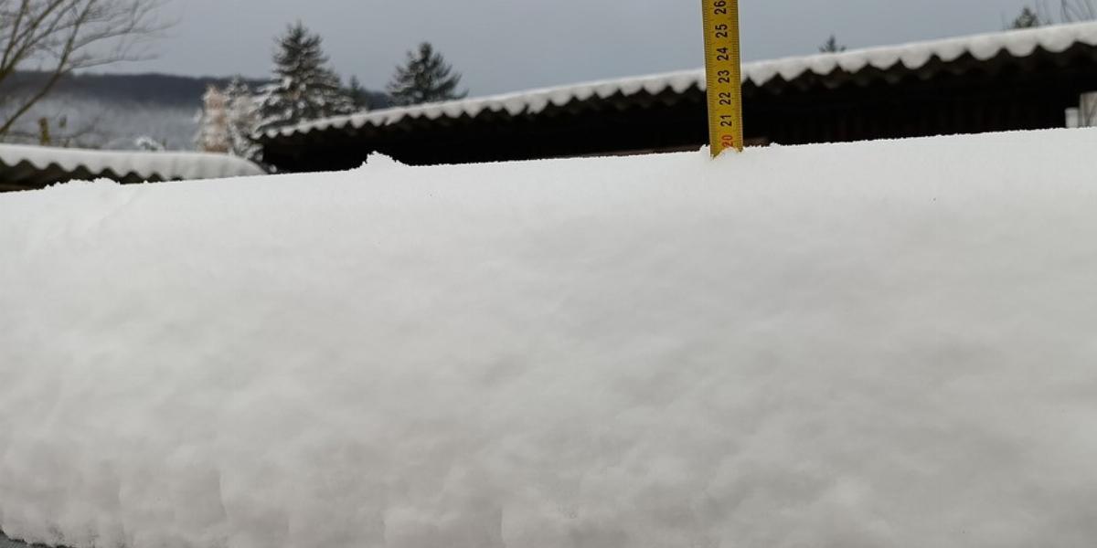 Vasárnap reggeli hómérés a Bakonyban