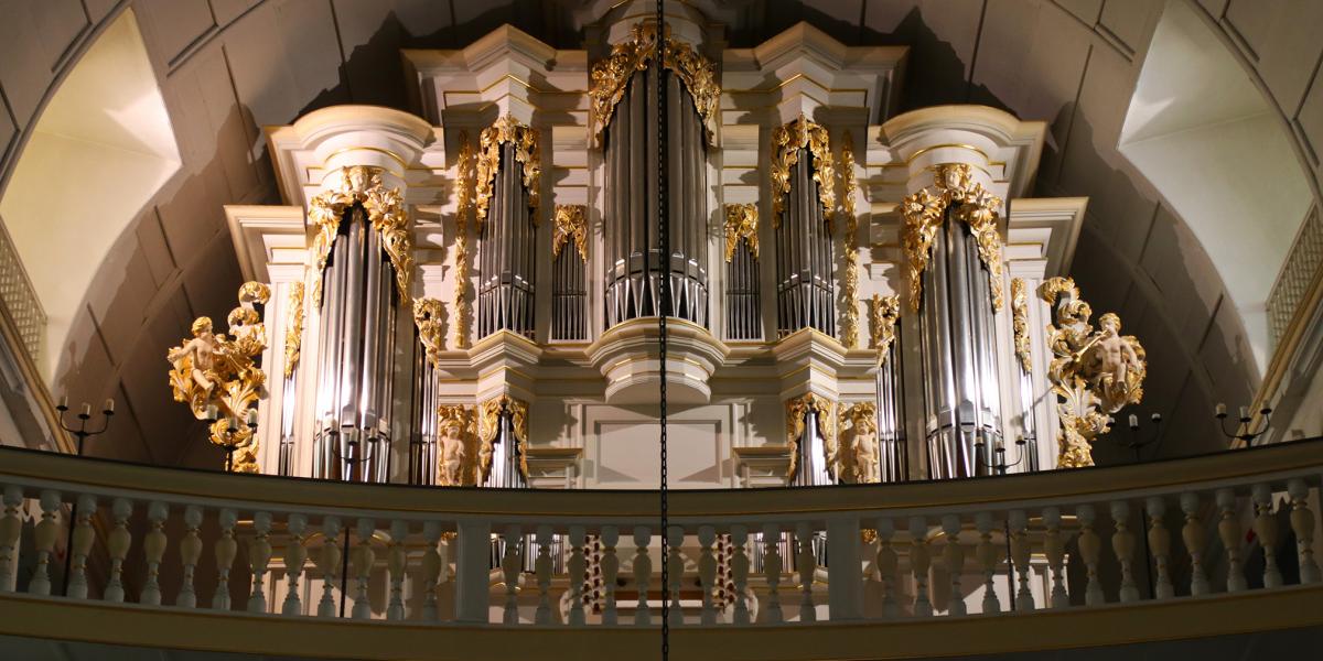 Az arnstadti Új templomban kapta a fiatal Bach első állását orgonistaként