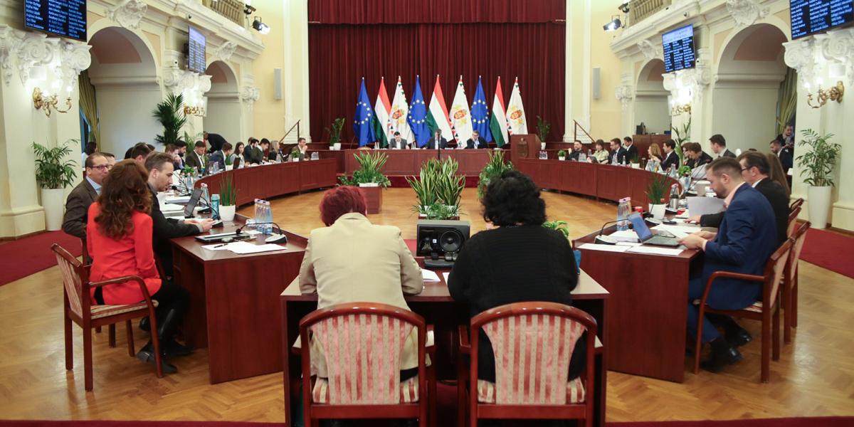 A fővárosi közgyűlés ülése november 26-án