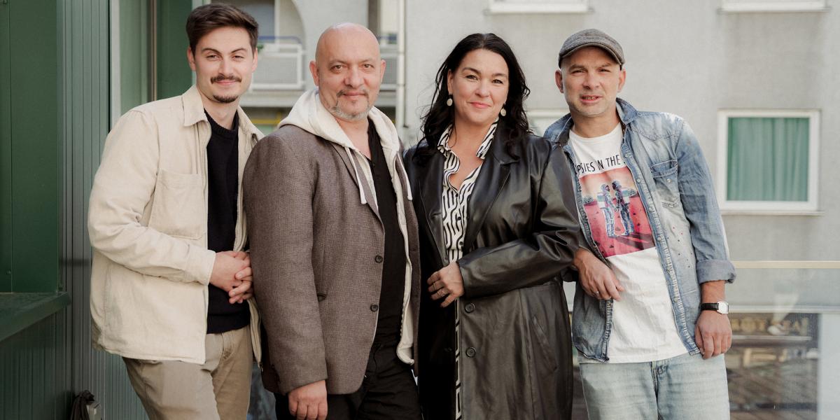 Forgács Rudolf, Gerner Csaba, Tallér Edina, Horváth Kristóf - a Stand Up Roma pályázat nyertesei
