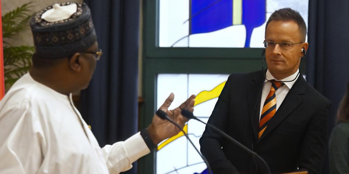 Abderrahmán Kulamallah csádi külügyminiszter és Szijjártó Péter Budapesten 2024. szeptember 6-án 