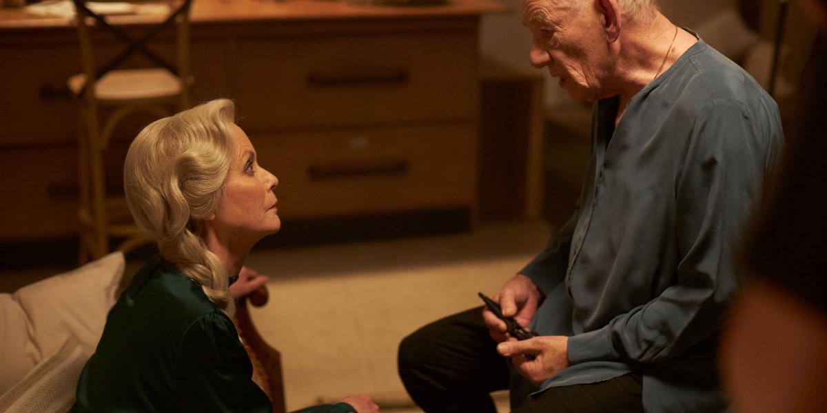 Ötven évvel 1971-es sikere után Ian McKellen a színpadon, tavaly 85 évesen a filmvásznon újra eljátszotta Hamletet. Partnere Gertrúd szerepében Jenny Seagrove