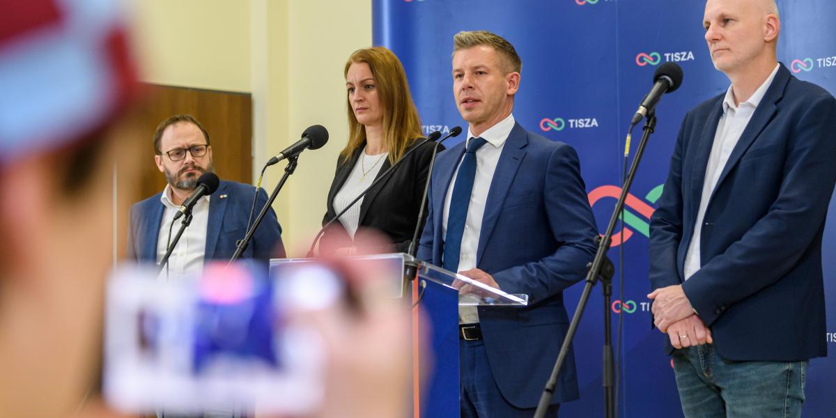 A Tisza Párt sajtótájékoztatója Balatonfüreden december 10-én 