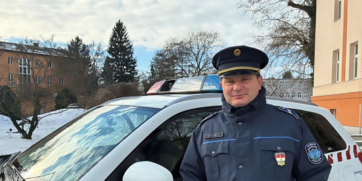  Horváth Balázs rendőr zászlós, a Szombathelyi Rendőrkapitányság Közrendvédelmi Osztályának referense