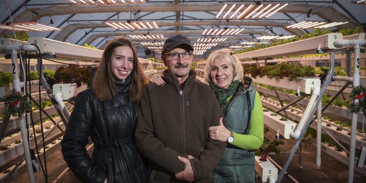 Családi vállalkozás. Csollák Fanni lakberendezői végzettségét hagyta hátra, hogy egy merőben új szakmában mélyedjen el