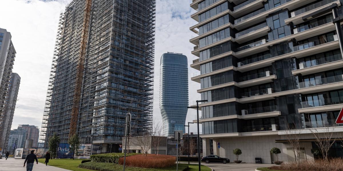 A belgrádi Waterfront projektnél a politikai vezetők „foglyul ejtették” a hatóságokat, amelyek így nem a közjó érdekei szerint hozták meg dönté­seiket