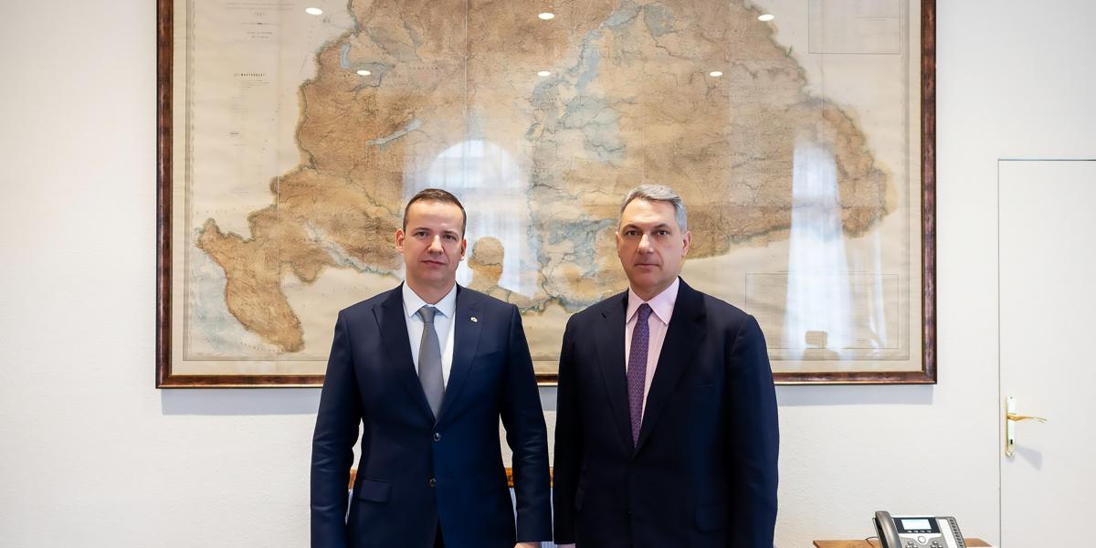 Toroczkai László és Lázár János 2025. február 25-én.