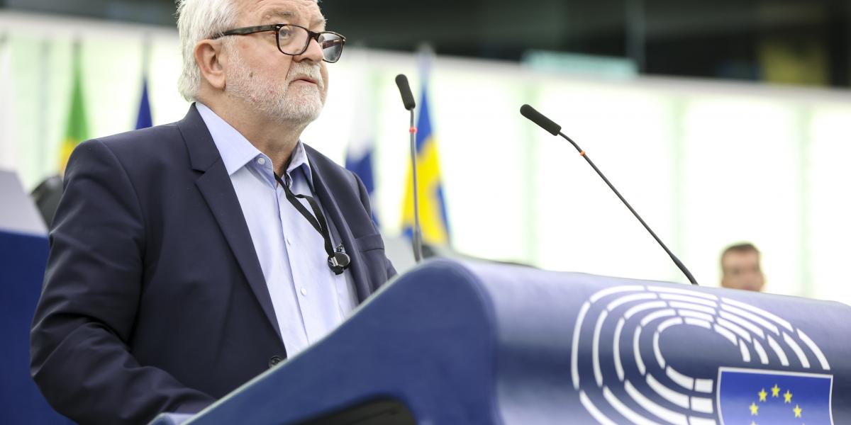 Ara-Kovács Attila - Korábbi felvétel 