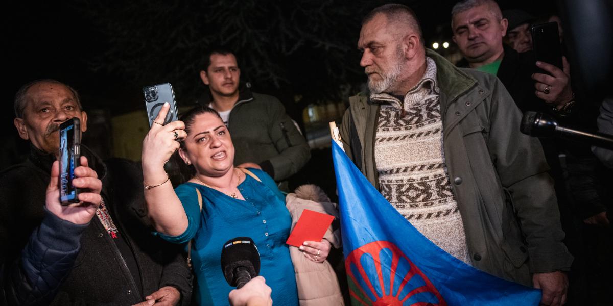 Demonstráló romák a gyöngyösi Lázárinfón január 29-én 