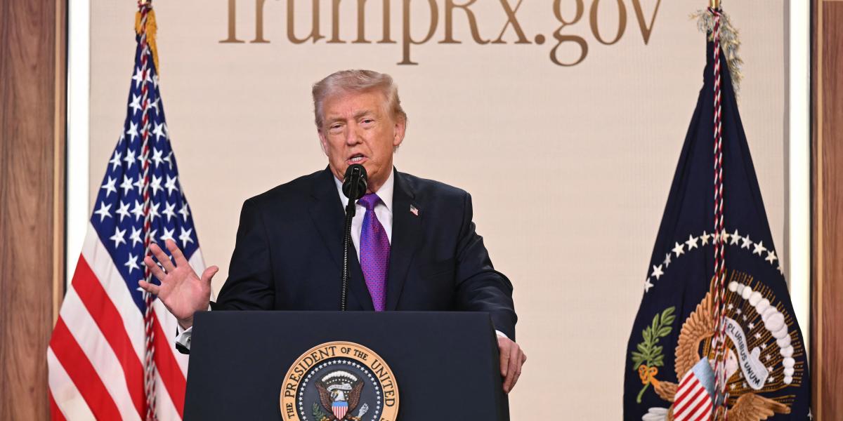 Donald Trump beszédet mond a TrumpRx új weboldalának bemutatásakor a Fehér Ház South Court Auditoriumában, Washingtonban, 2026. február 5-én.