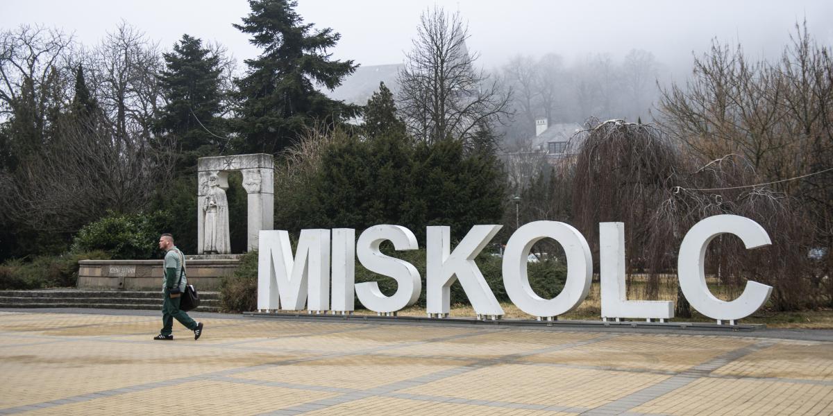 Bár Miskolcon korábban fideszes győzelem született, a város nem tartozik a klasszikusan jobboldali települések közé