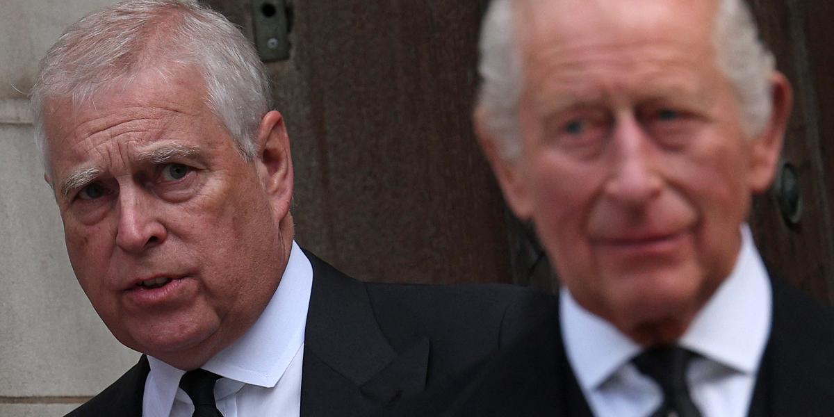 András volt yorki herceg és a bátyja, III. Károly király 2025. szeptember 16-án.