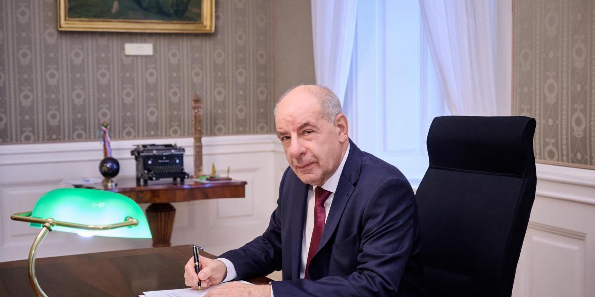 Sulyok Tamás a Sándor-palotában - Korábbi felvétel 