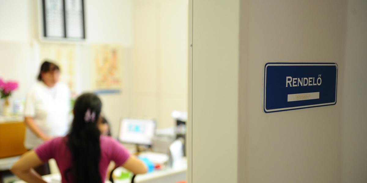 Az elmúlt 25 évben számos orvos kényszerült ingyen oda­adni a praxisát