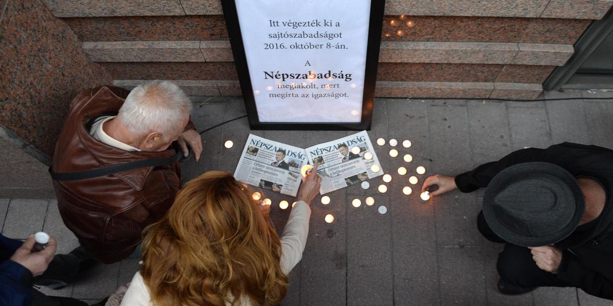 A bezárt Népszabadságot (és a sajtószabadságot) gyászolók 2016-ban