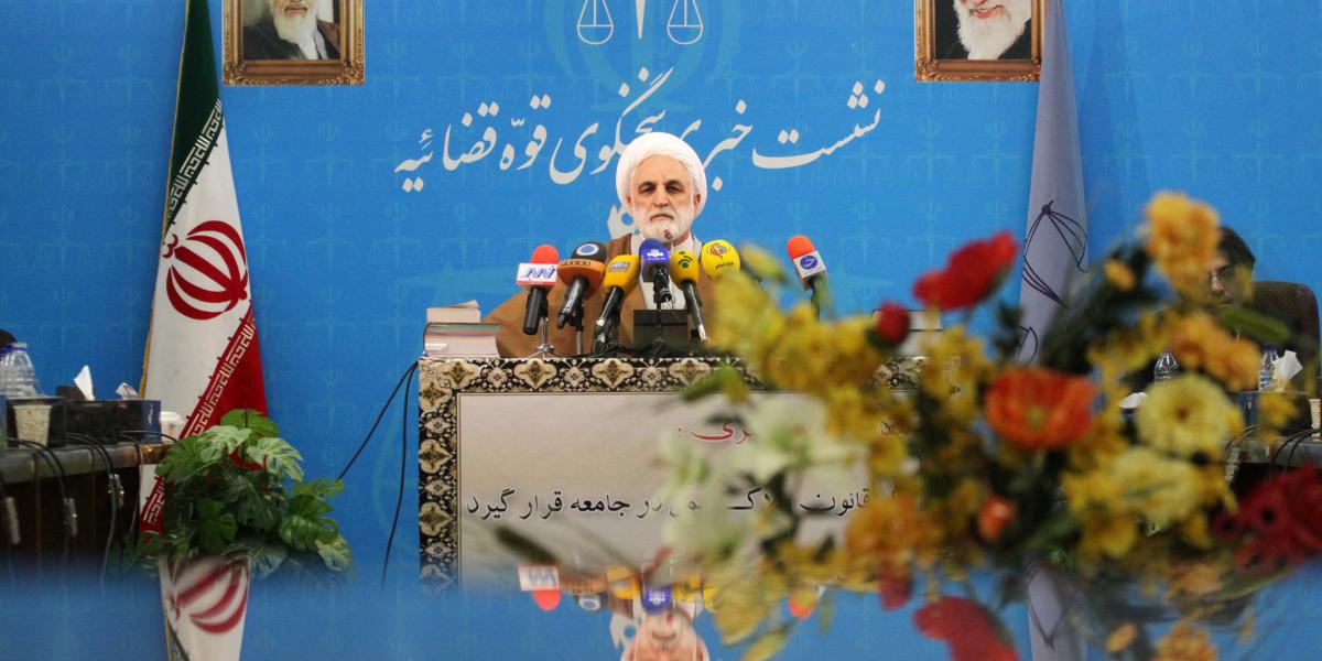 Mohszeni Ejei Gholámhoszein - Korábbi felvétel 