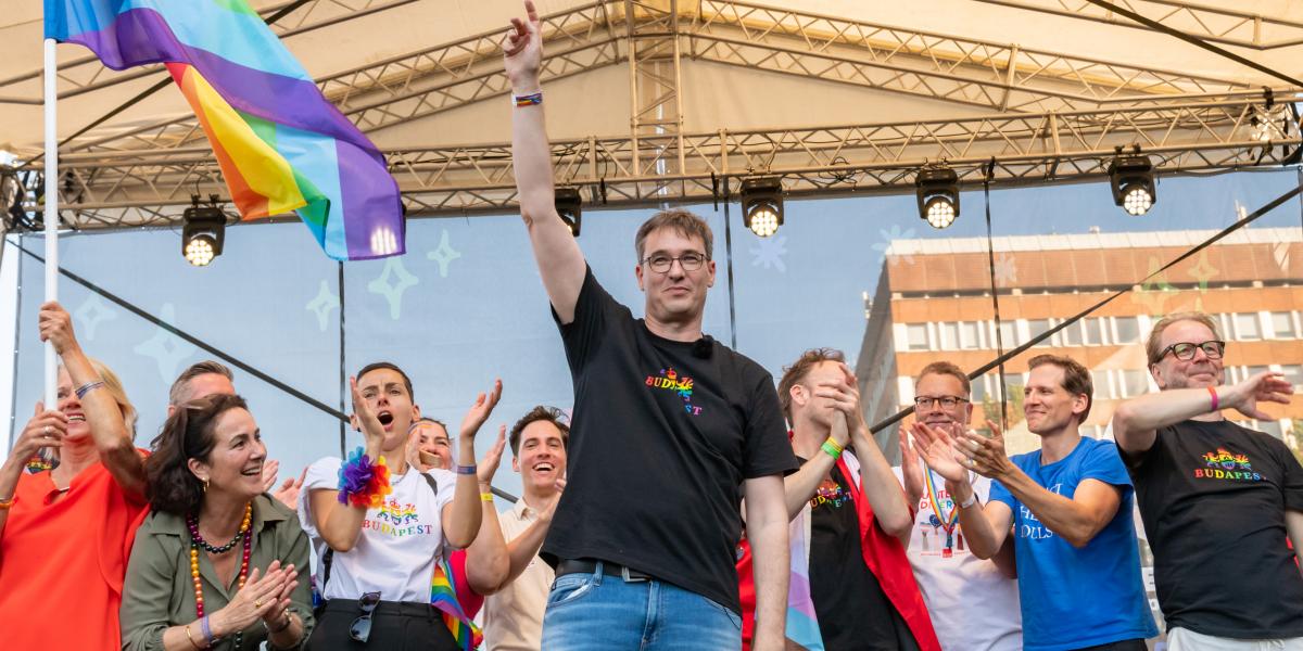 Karácsony Gergely 2025. június 28-án a Budapest Prideon.