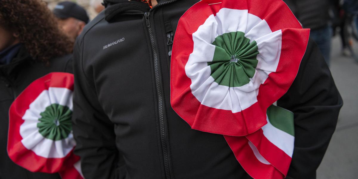 Március 15-i ünnepség a Szabad Sajtó útján.