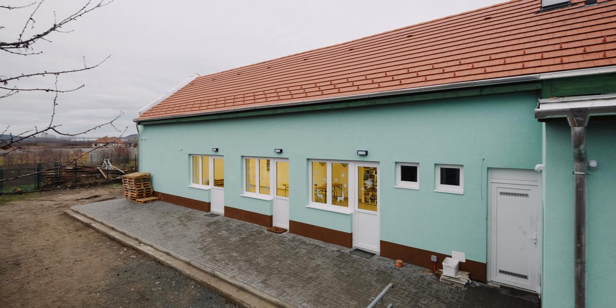 Az adományokból épült, akadálymentes új közösségi ház