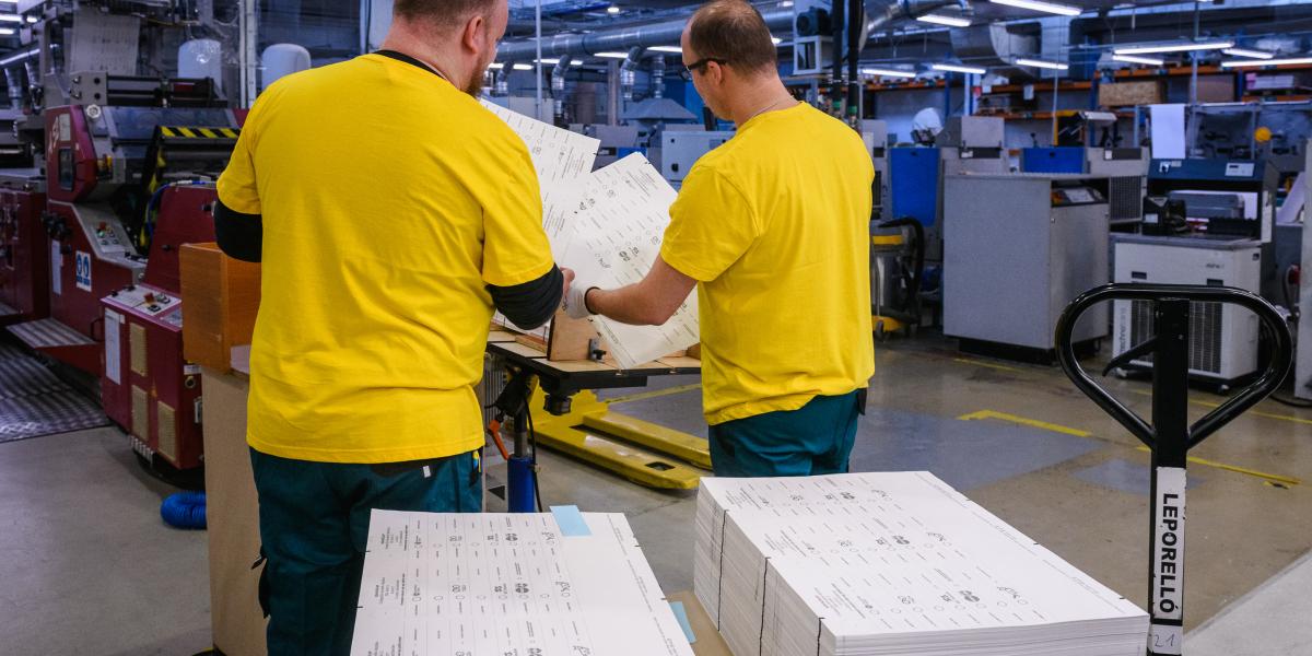 Már elkezdték a szavazólapok nyomtatását az április 12-ei választásra