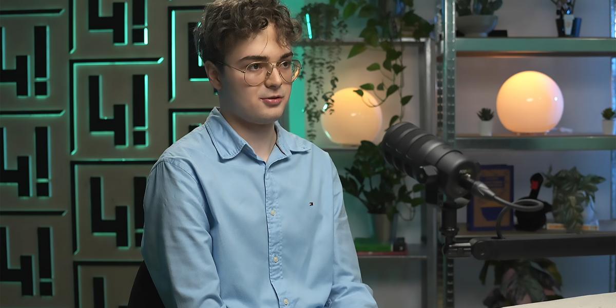 Hrabóczki Dániel, azaz Gundalf  a 444. hu podcastjében.