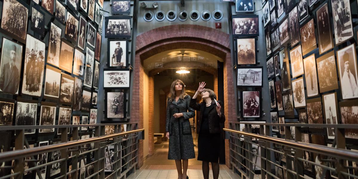 A first lady, Melanie Trump látogatása a múzeumban