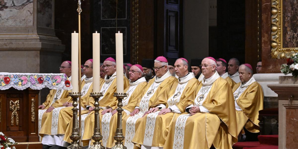 A Magyar Katolikus Püspöki Konferencia tagjai