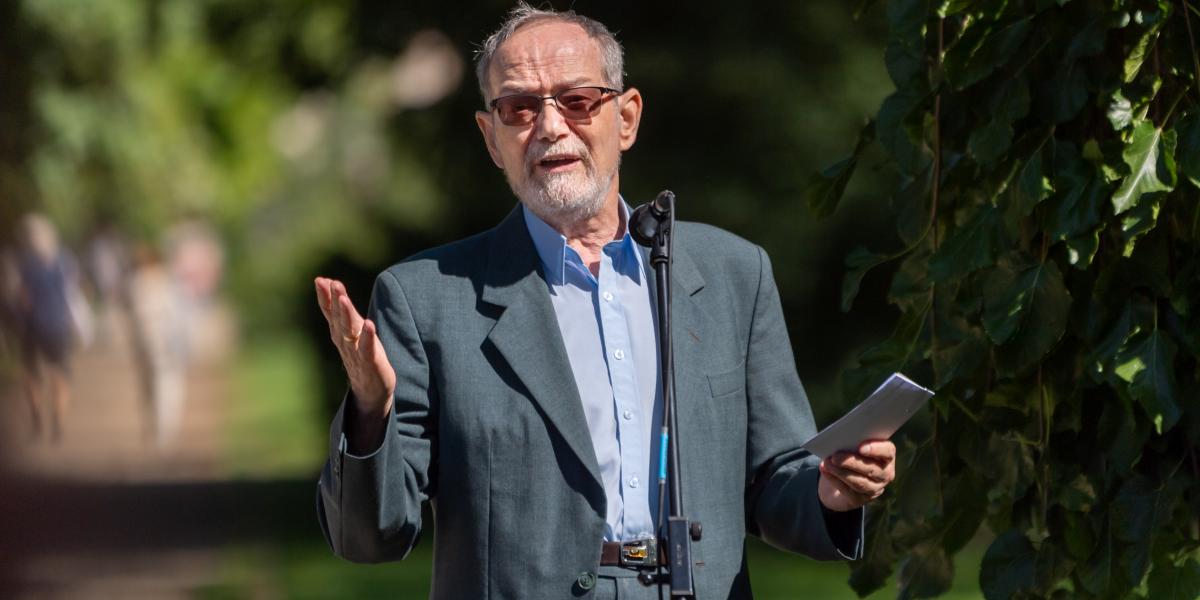 Agárdi Péter elsősorban a kulturális közvetítés jelentős személyisége