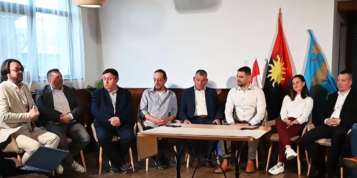 A Változás Erdélyért Egyesület tagjai