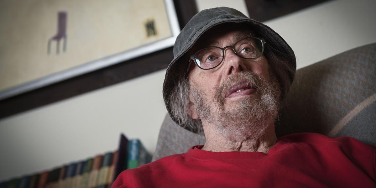 Megbukott az Orbán-rezsim, amely túlságosan régóta, meg­gyökeresedve, hazug és álságos módon kormányzott – fogalmazott Sik Endre