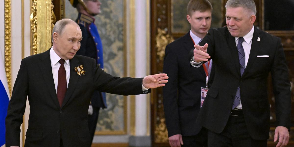 Robert Fico 2025. május 9-én is elutazott Moszkvába Vlagyimir Putyinhoz