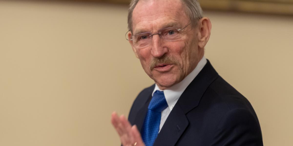 Pintér Sándor – korábbi felvétel