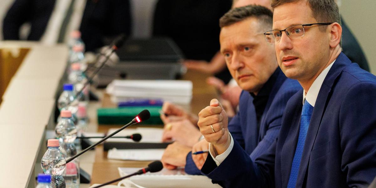 Rogán Antal és Gulyás Gergely a május 14-i kormányzati átadás-átvételen