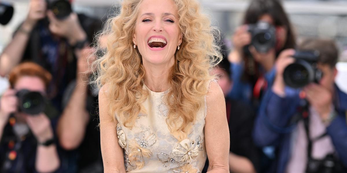 Gillian Anderson az elsőfilmes író-rendező Jane Schoenbrun filmjében vállalt főszerepet; a mű nagy sikert aratott