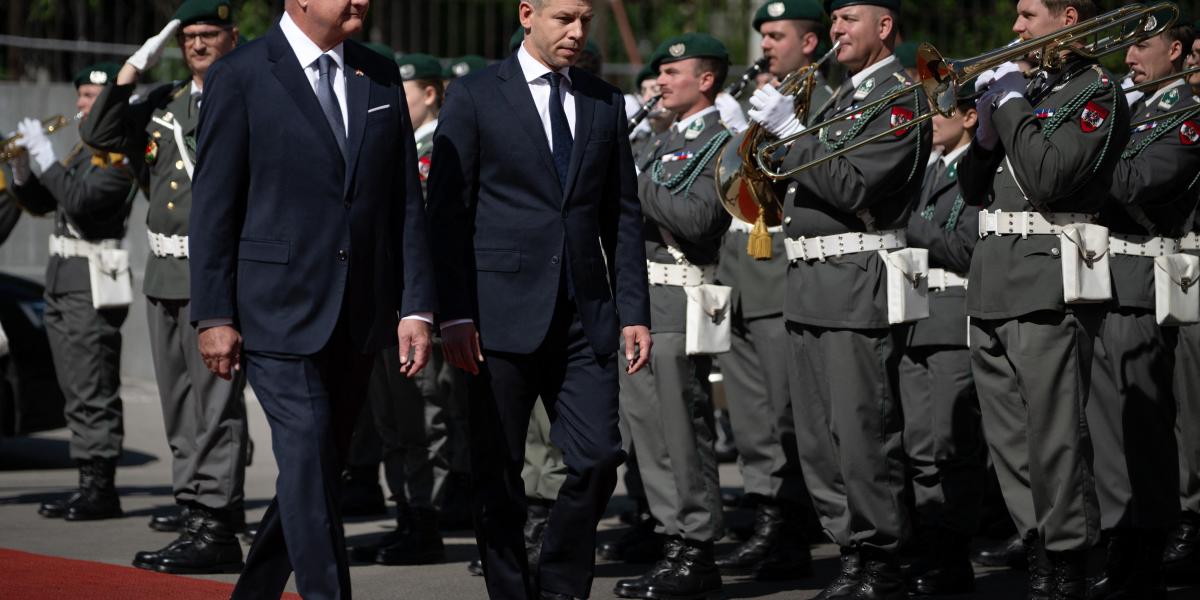 Christian Stocker osztrák kancellár fogadja Magyar Péter miniszterelnököt Bécsben, 2026. május 21-én