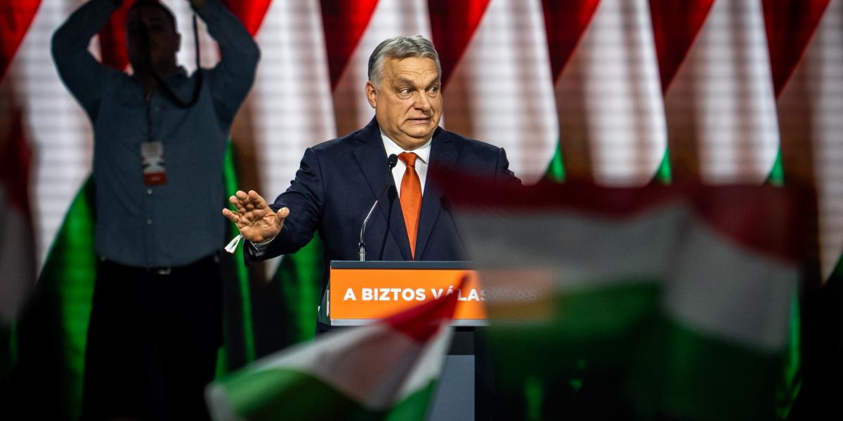 A volt kormányfő a bukás ellenére is marad pártelnök