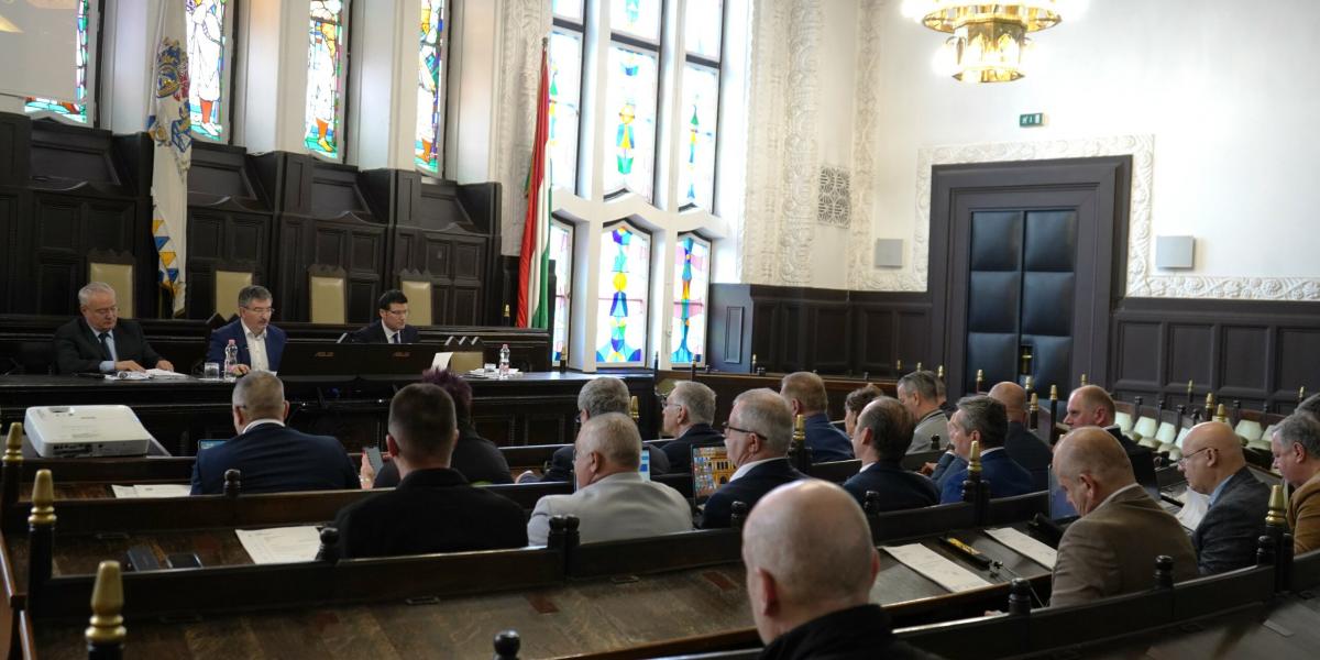 Illusztráció: A Hajdú-Bihar Megyei Önkormányzat egy korábbi ülése