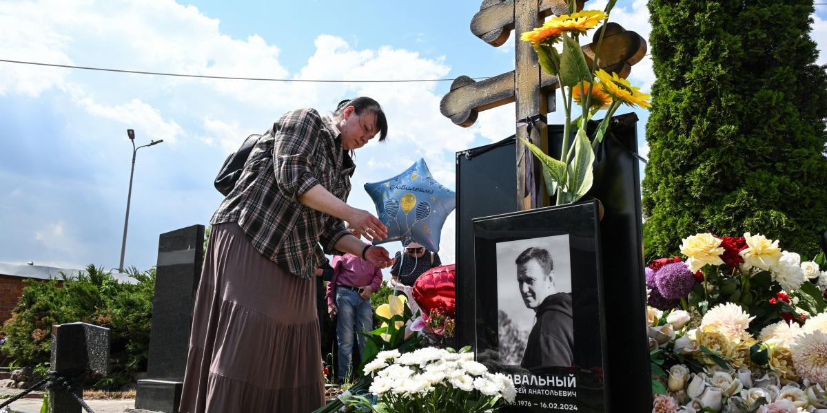 Alekszej Navalnij sírja a moszkvai Boriszovo temetőben