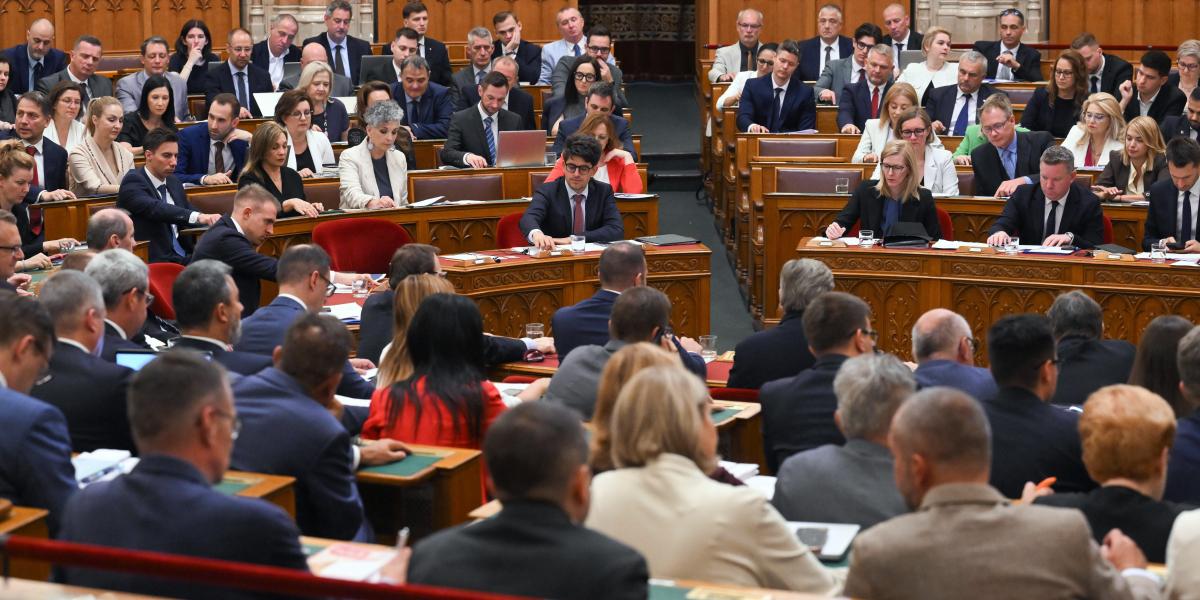 Az Országgyűlés rendkívüli ülése 2026. július 7-én