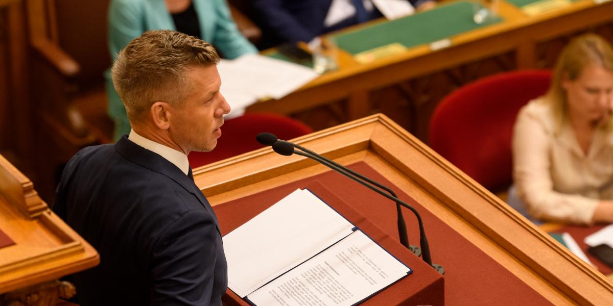 Magyar Péter az Országgyűlés rendkívüli ülésén július 13-án 