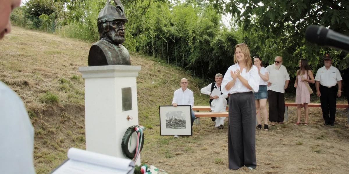 Ujvári Szilvia tiszás képviselő is részt vett a szoboravatáson