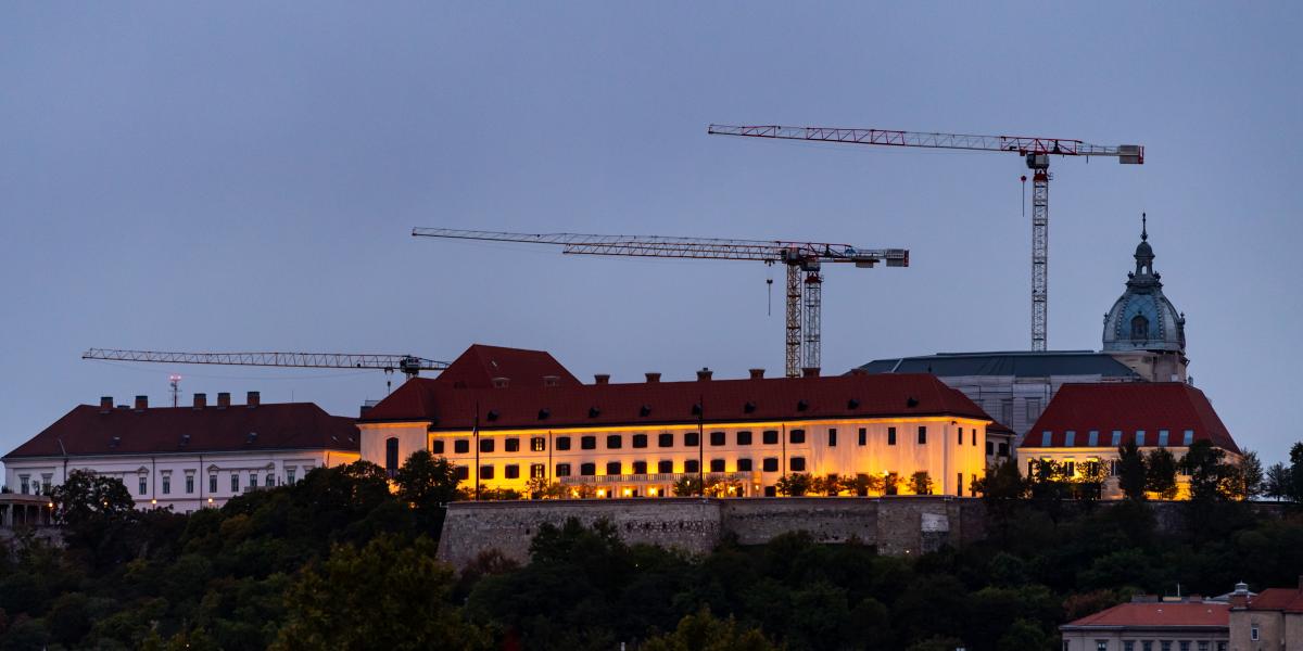 A kormányzati víziók egyik ikonikus helyszíne a budai Vár