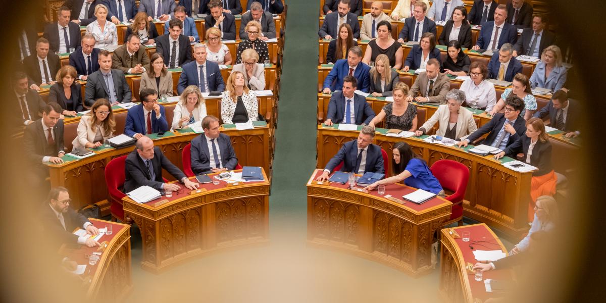 Három hónap elteltével még jócskán van mit beváltani, de harminc ígéretet már egész biztosan kipipálhat Magyar Péter pártja